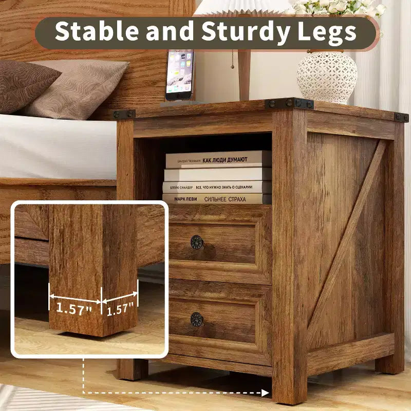Comodino Rustico con Stazione di Ricarica, Tavolino con 2 Cassetti e Ripiano Aperto, 61A x 46L x 46P cm