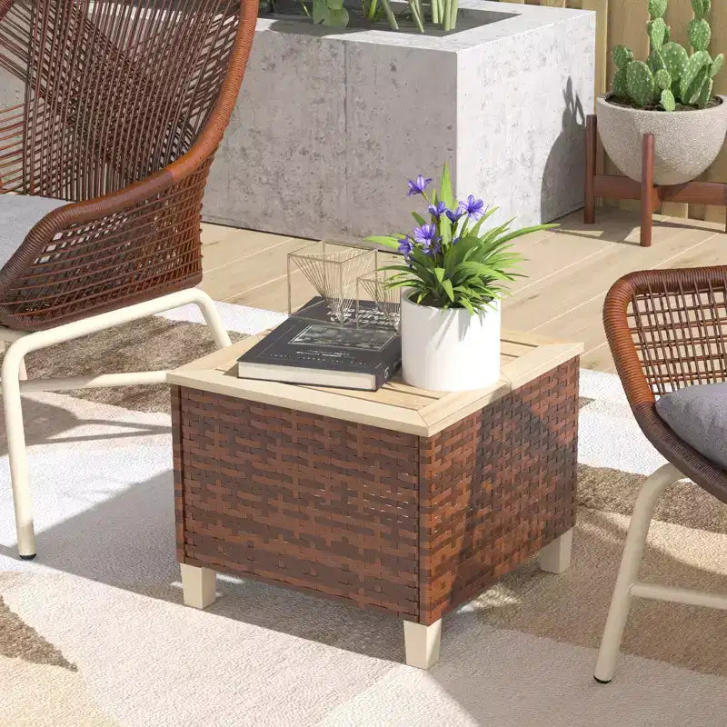 Tavolino da esterno in rattan PE con piano in legno di abete e telaio in acciaio
