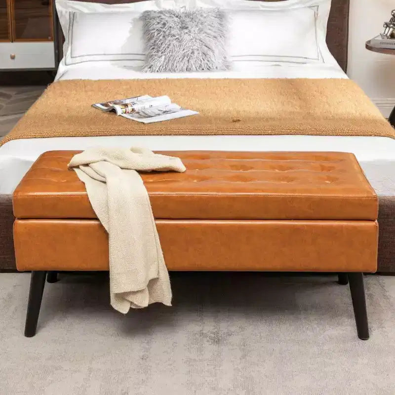 Panca contenitore rettangolare con gambe in legno e rivestimento in pelle sintetica