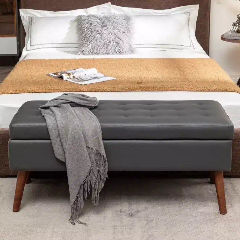 Panca contenitore rettangolare con gambe in legno e rivestimento in pelle sintetica
